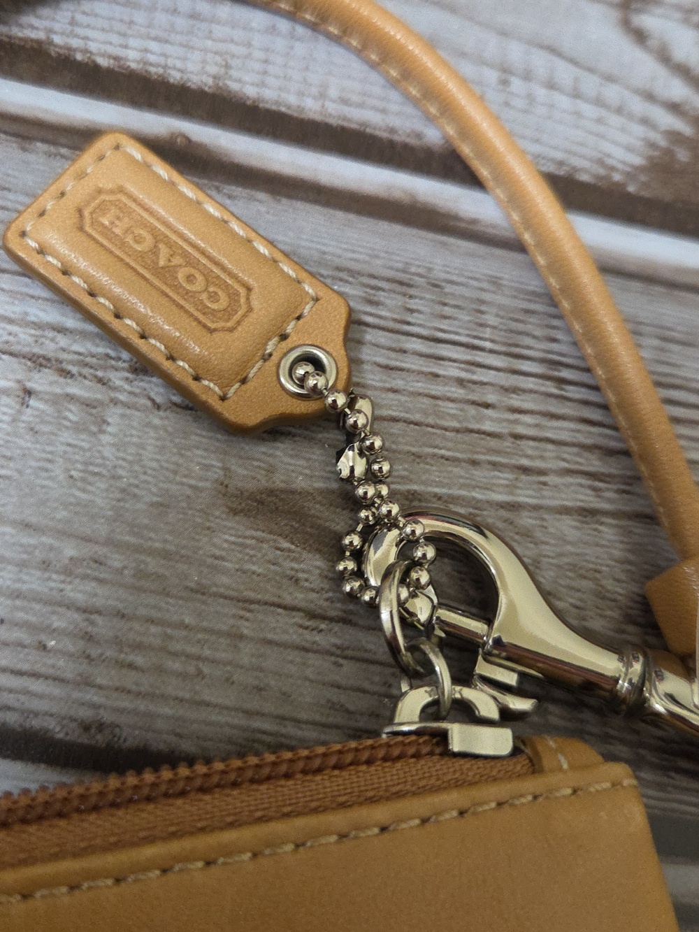 Coach Tan Butter Smooth Leather Wrislet Wallet Coin Purse Small - Picture 4 of 13